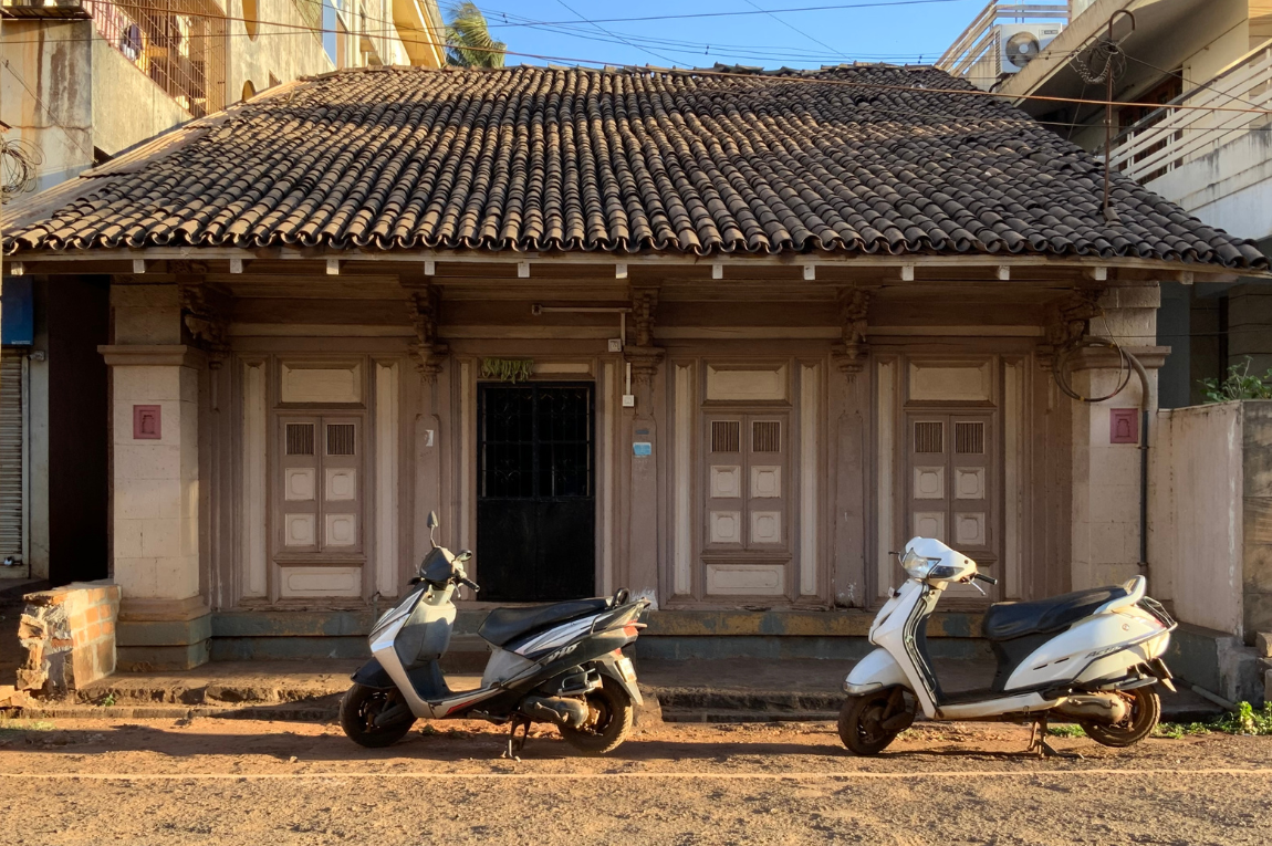 The Windows of the Sarafs in Belagavi, Karnataka