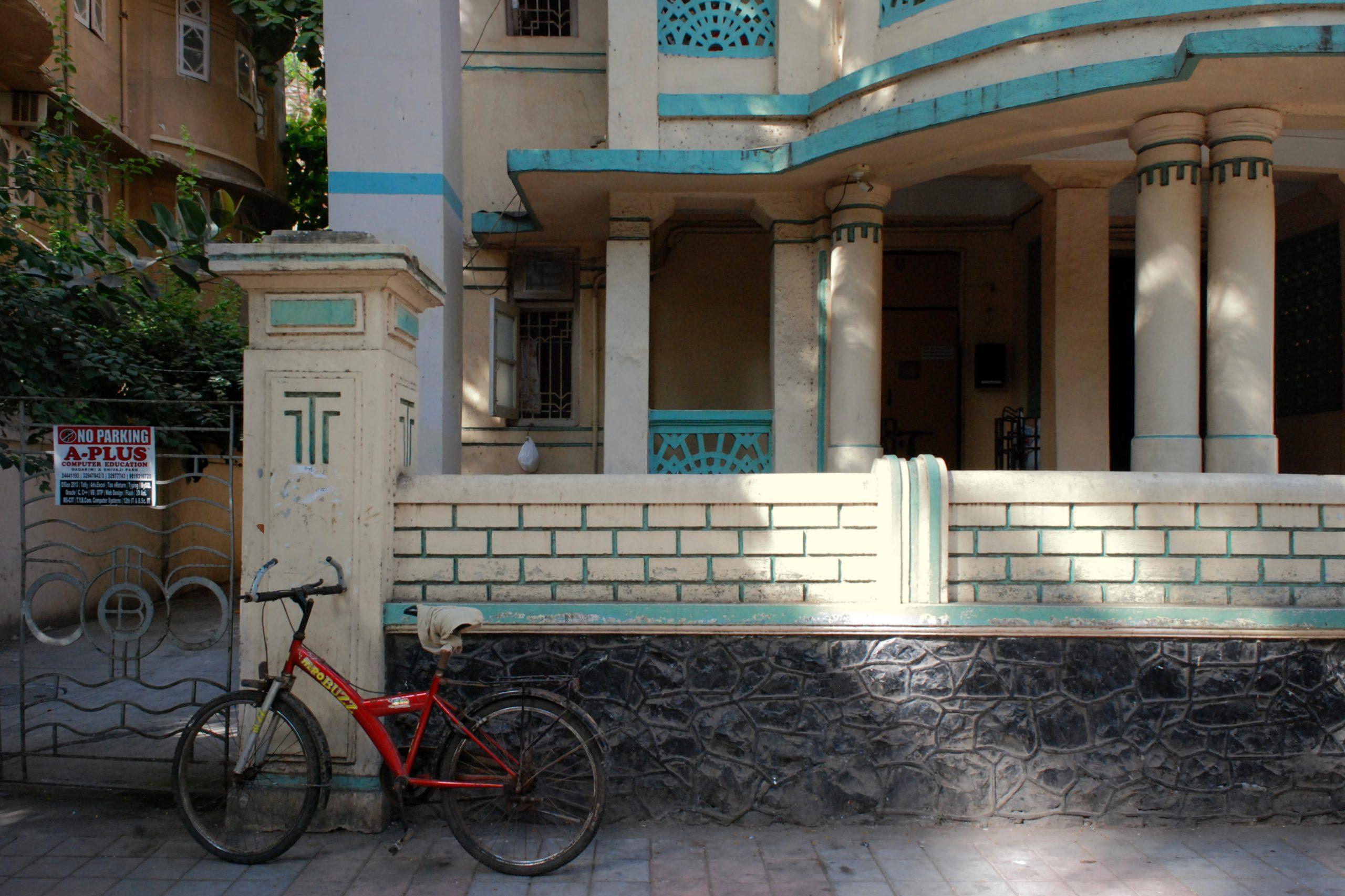 Spotting Art Deco Buildings Around Shivaji Park, Mumbai